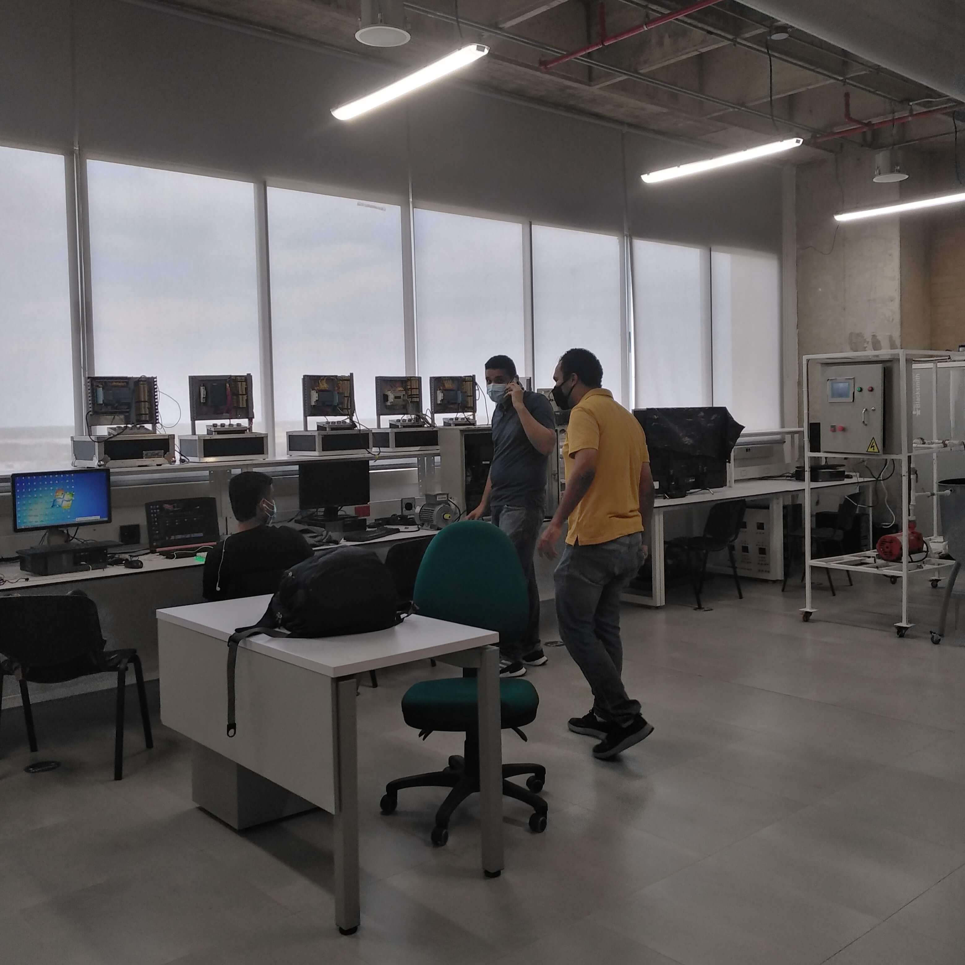 Laboratorio de electrónica de la CUC